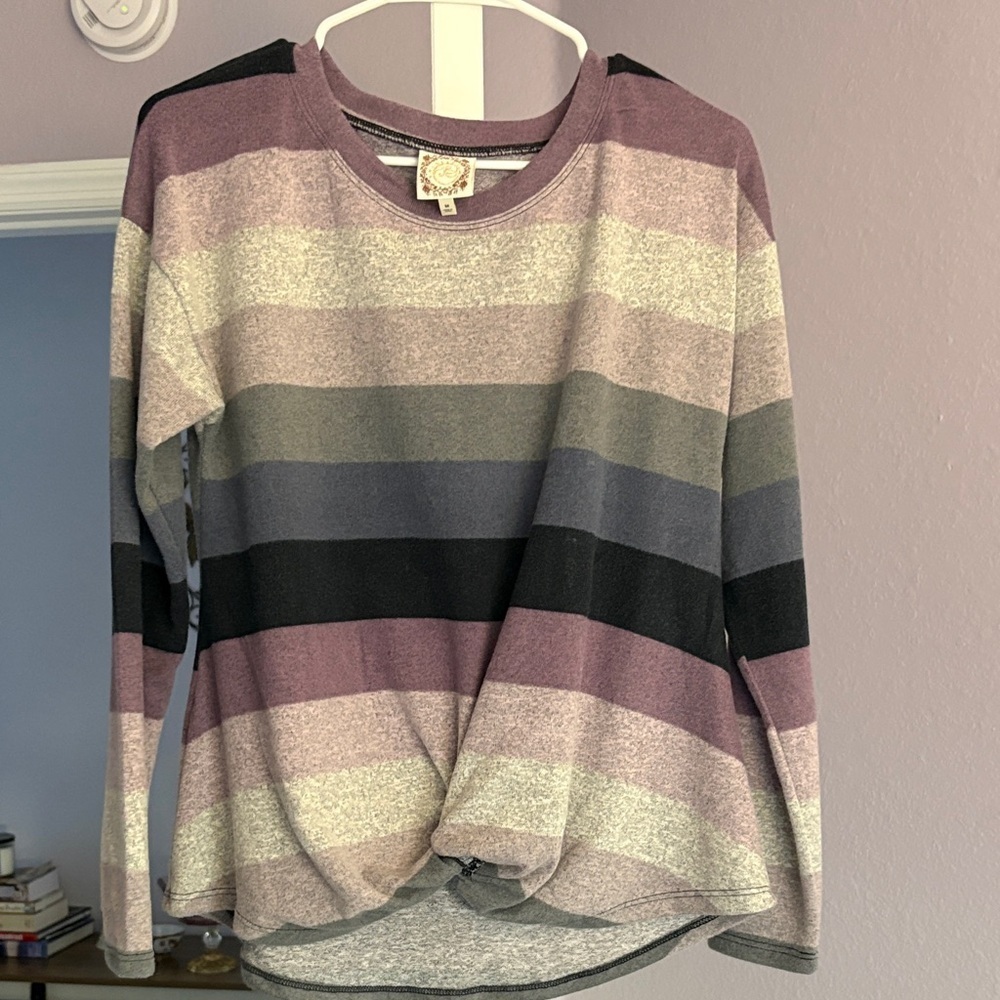 Elegant Striped Long Sleeve Top…